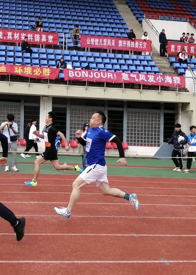 男子青年100m 俞晓东